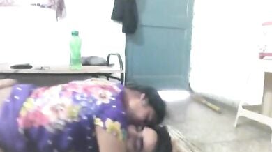 Tiffin wali bhabhi ke sath sexy romance ka bf video