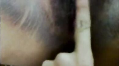 Bhabhi ki hairy chut me mota lund