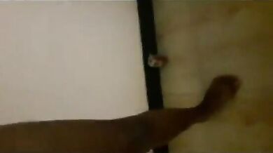 Kamwali ka nude video banaya