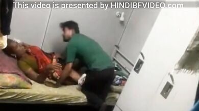 Hospital me safai wali aunty ki chudai