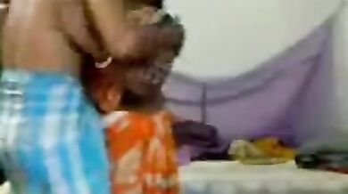 Desi bhabhi ki english shot laga ke chudai