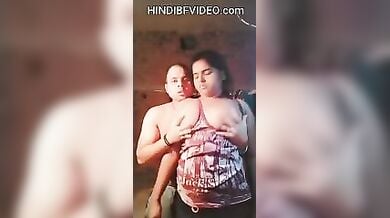 Wife ko nanga kar ke uske boobs dabaye