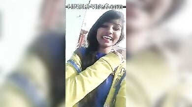 Ladkiyon ki gaaliya hindi me