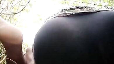 Desi randi ne jungle me lund chus ke chut marwai