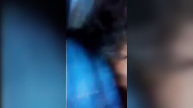 Desi girl ki chut licking car ke andar