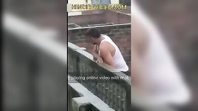 Padosan ko dekh ke muth mari uncle ne