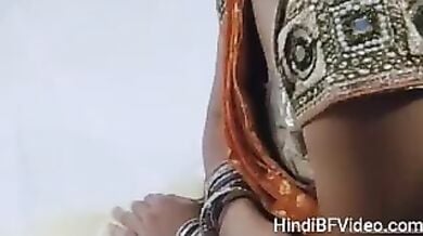 Saree wali bhabhi ka hot desi blowjob