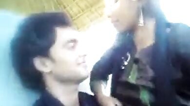 Muslim girlfriend ka boobs sucking