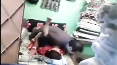 Muslim bhabhi ko parod ke uncle ne choda