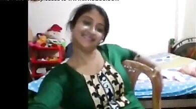 Corona ke kahar ke beech bhabhi ka nanga webcal