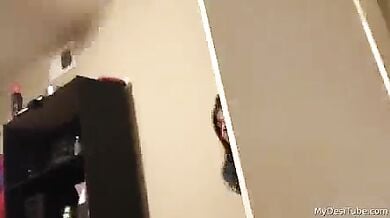 London me pakistani ladki ka sexy blowjob