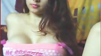 Sexy chuchi wali ladki ka hot webcam