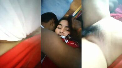 Desi village bhabhi ki saree utha ke chudai ki