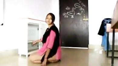 Hot desi girl ki chut chudai ki lover ne