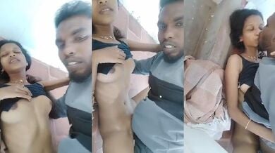 College building ki sidhiyo mai choda sexy girlfriend ko