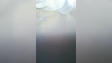 Paki bhabhi nai car k andar chudwai apni chikni moti chut
